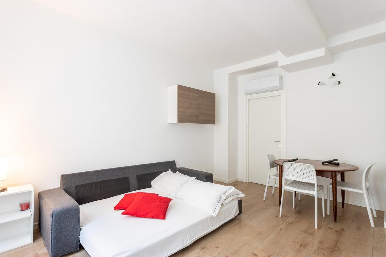 City Centre Apartment - 10 Minutes To Duomo - Free Wifi E Netflix Milán Exterior foto