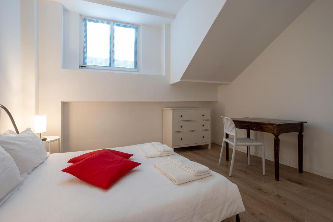 City Centre Apartment - 10 Minutes To Duomo - Free Wifi E Netflix Milán Exterior foto